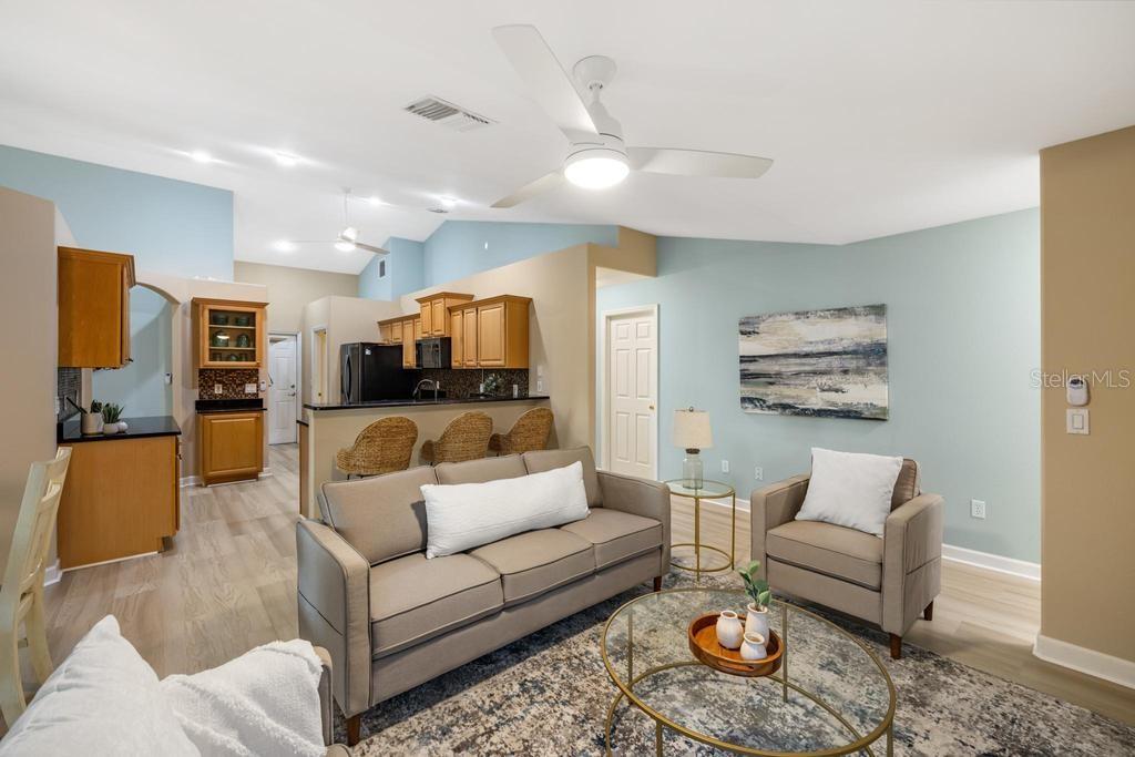 ROTONDA WEST PEBBLE BEACH - Residential