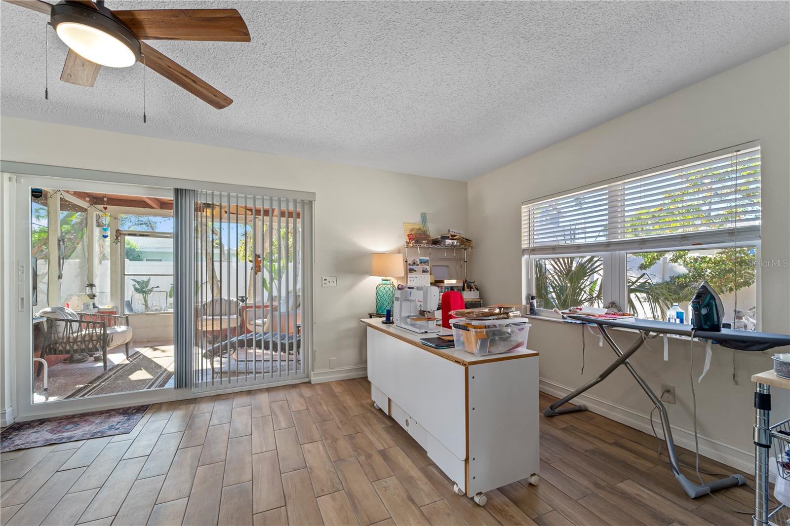 THREE PALMS POINT - Residential