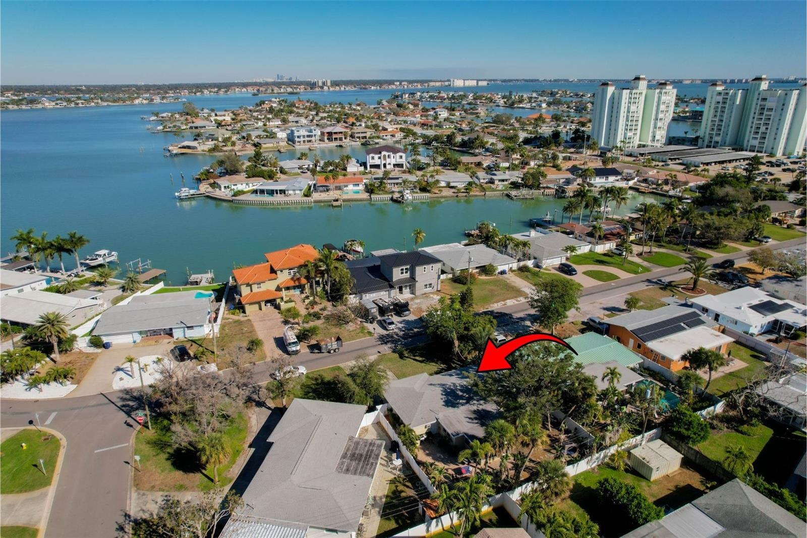 THREE PALMS POINT - Residential