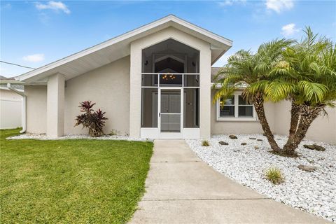 Photo of 21 Cottonwood Court, Palm Coast, FL 32137 (MLS # FC311477)