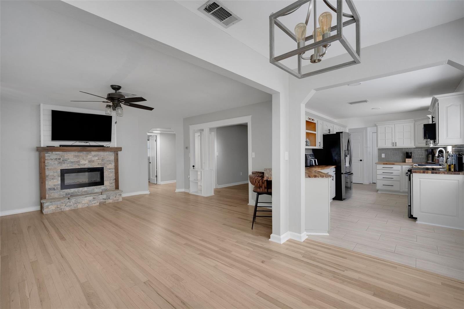 1235 14TH STREET N