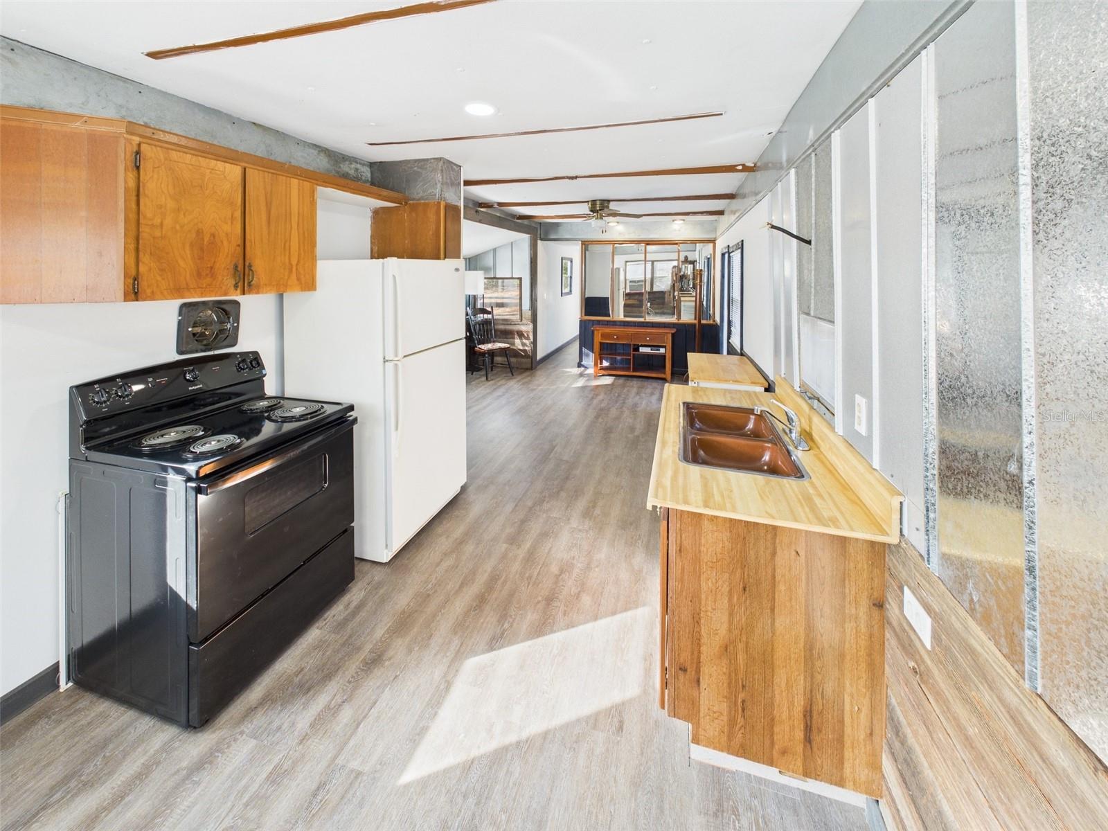 FOREST LAKES PARK - Residential