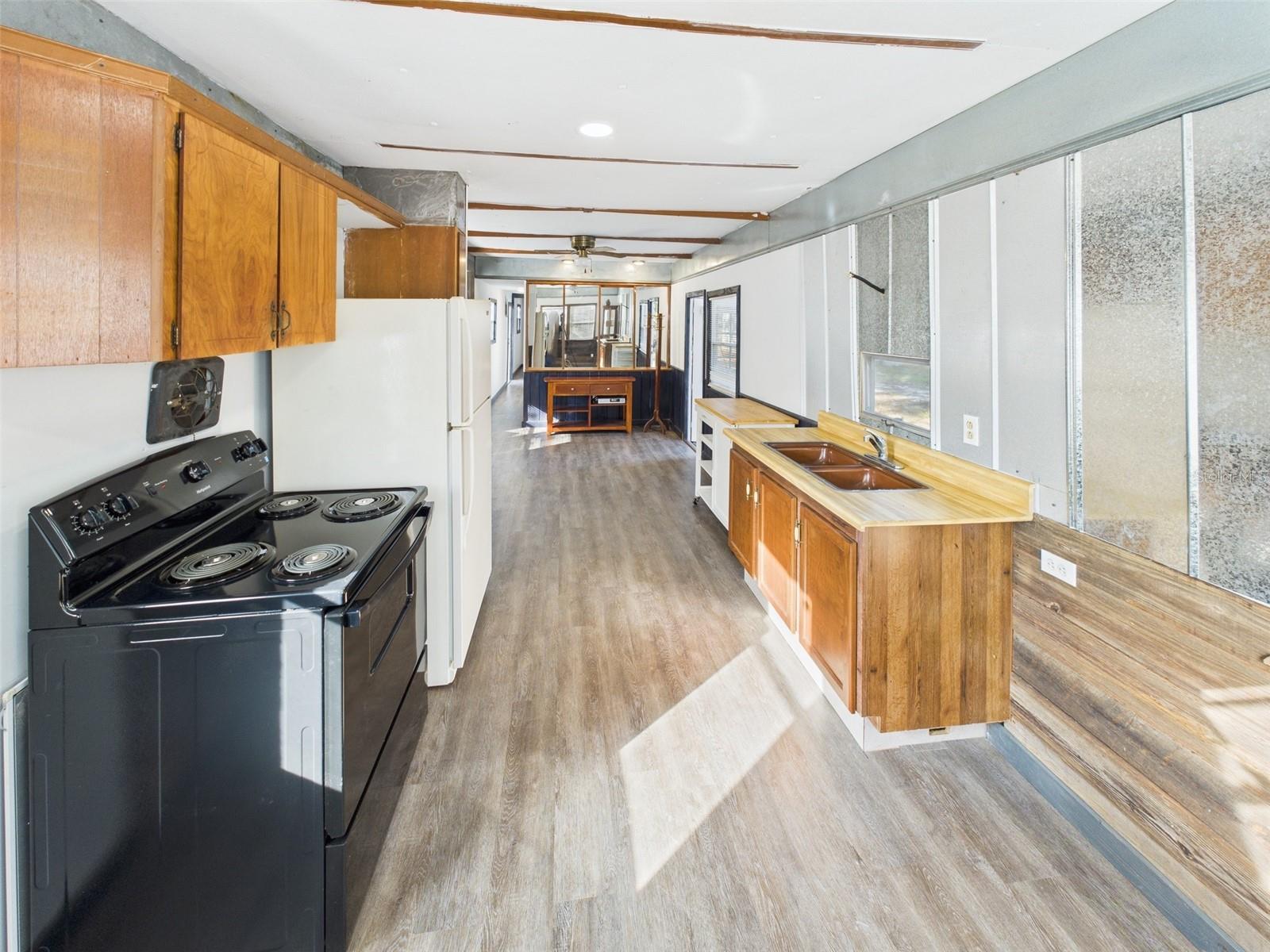 FOREST LAKES PARK - Residential