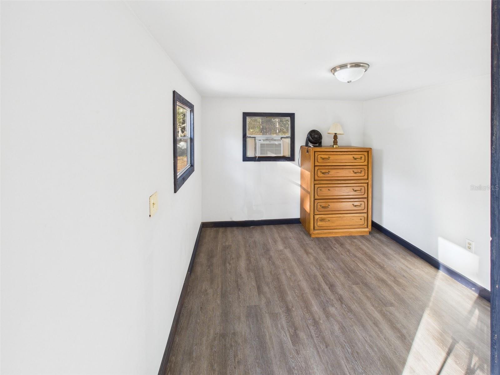 FOREST LAKES PARK - Residential