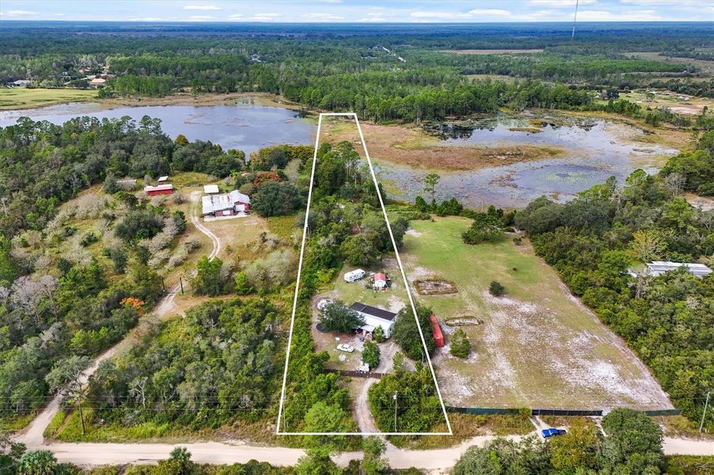 Photo of 42901 Jewell Drive, Deland, FL 32720 (MLS # V4945368)