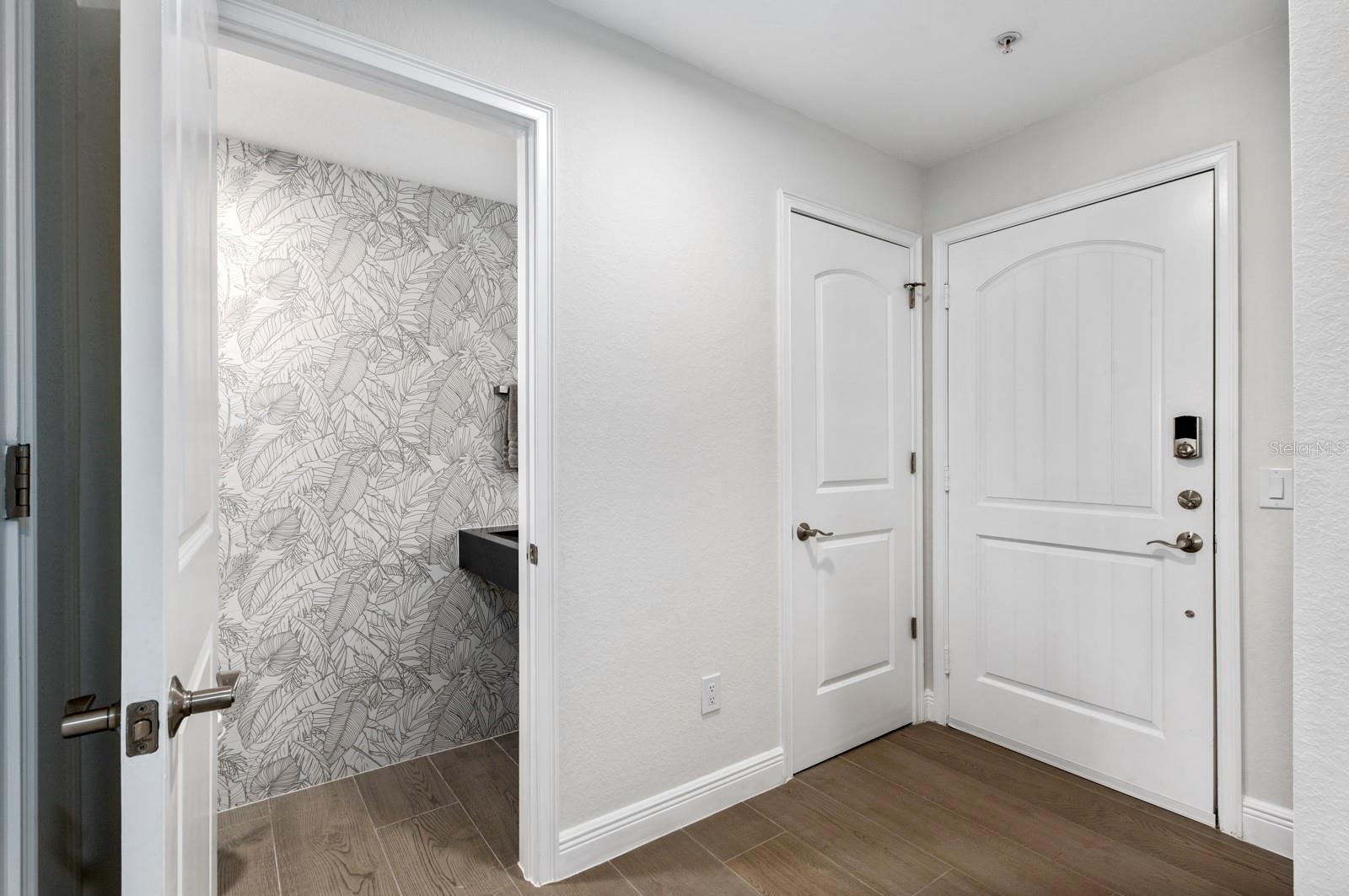 HARBOR VIEW ON GOLDEN GATE POINT - Residential