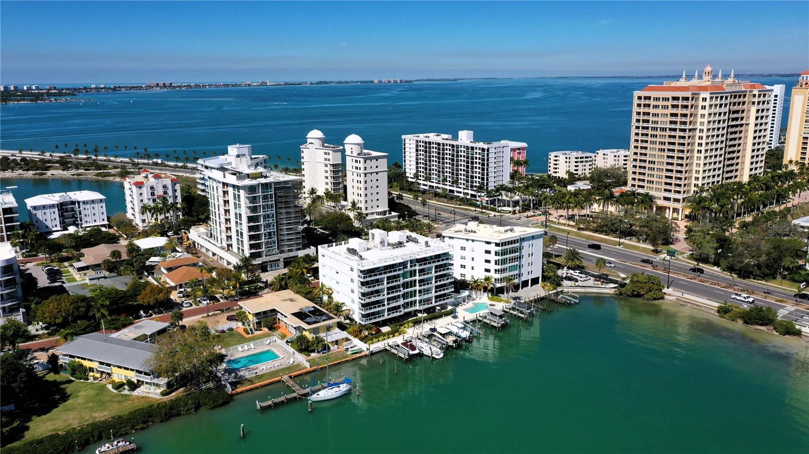 HARBOR VIEW ON GOLDEN GATE POINT - Residential