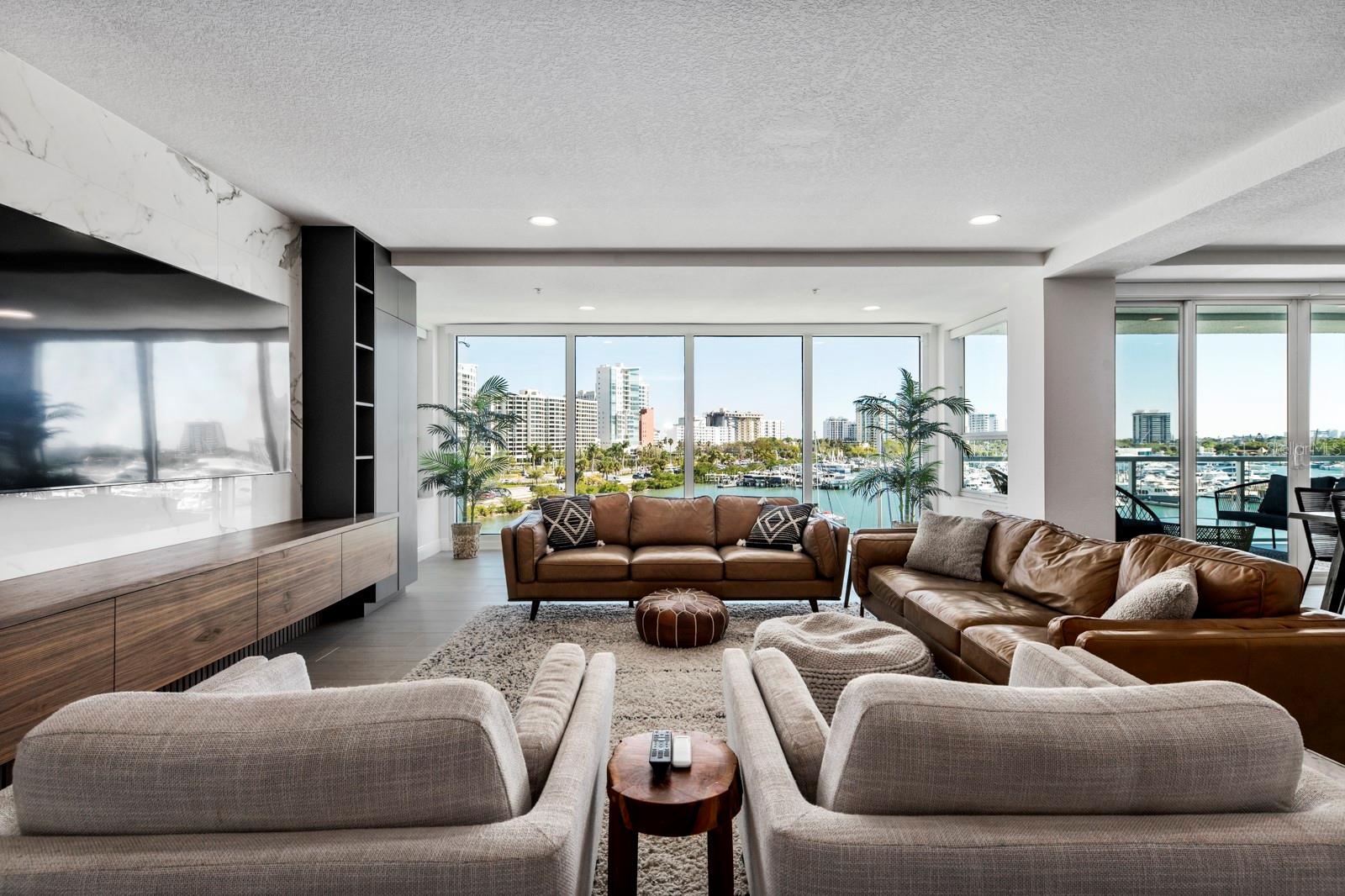 HARBOR VIEW ON GOLDEN GATE POINT - Residential