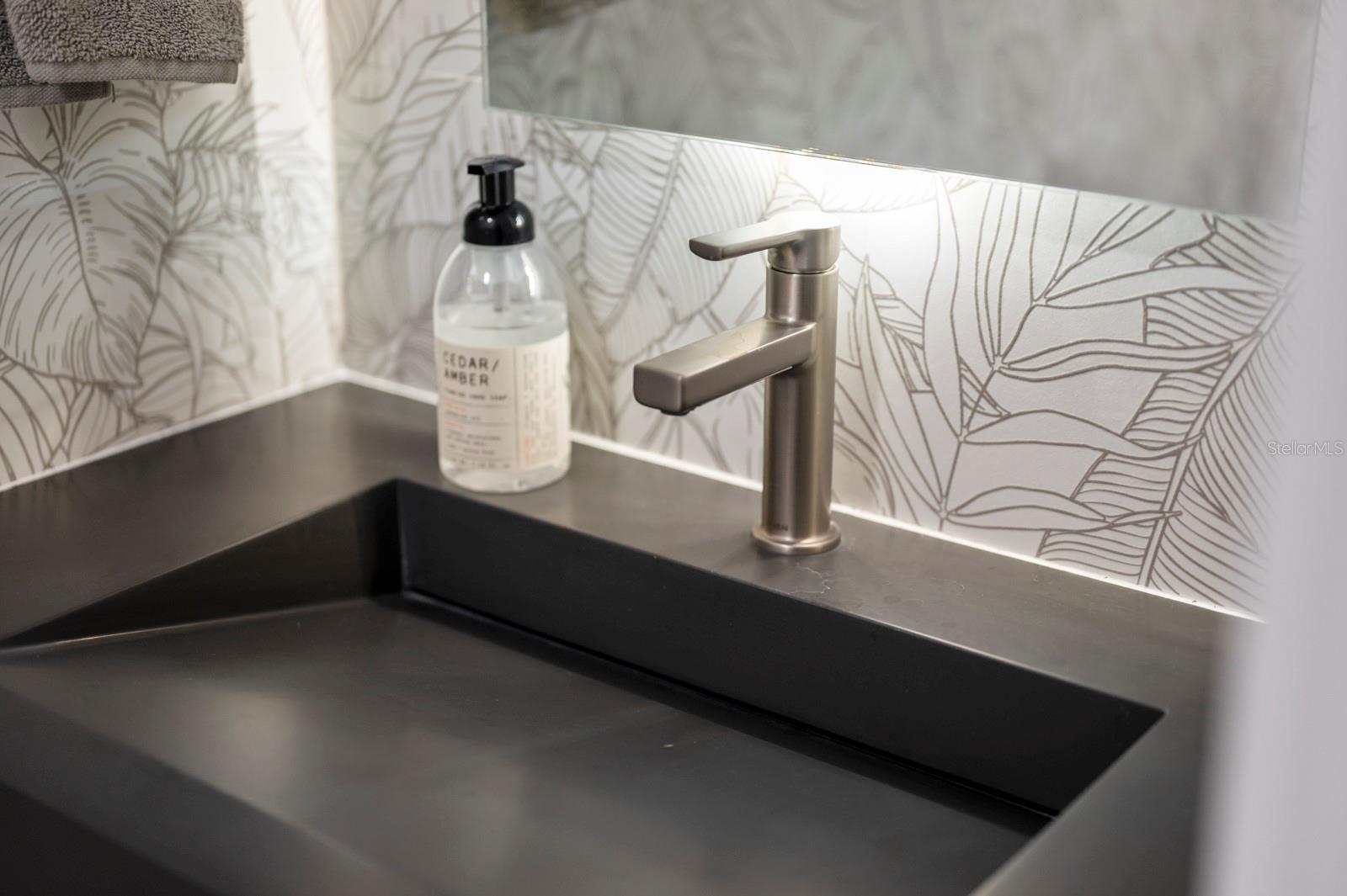 HARBOR VIEW ON GOLDEN GATE POINT - Residential