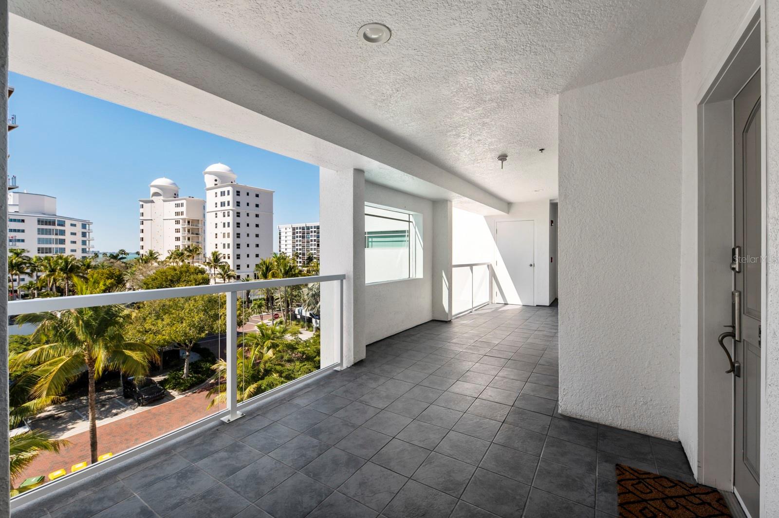 HARBOR VIEW ON GOLDEN GATE POINT - Residential