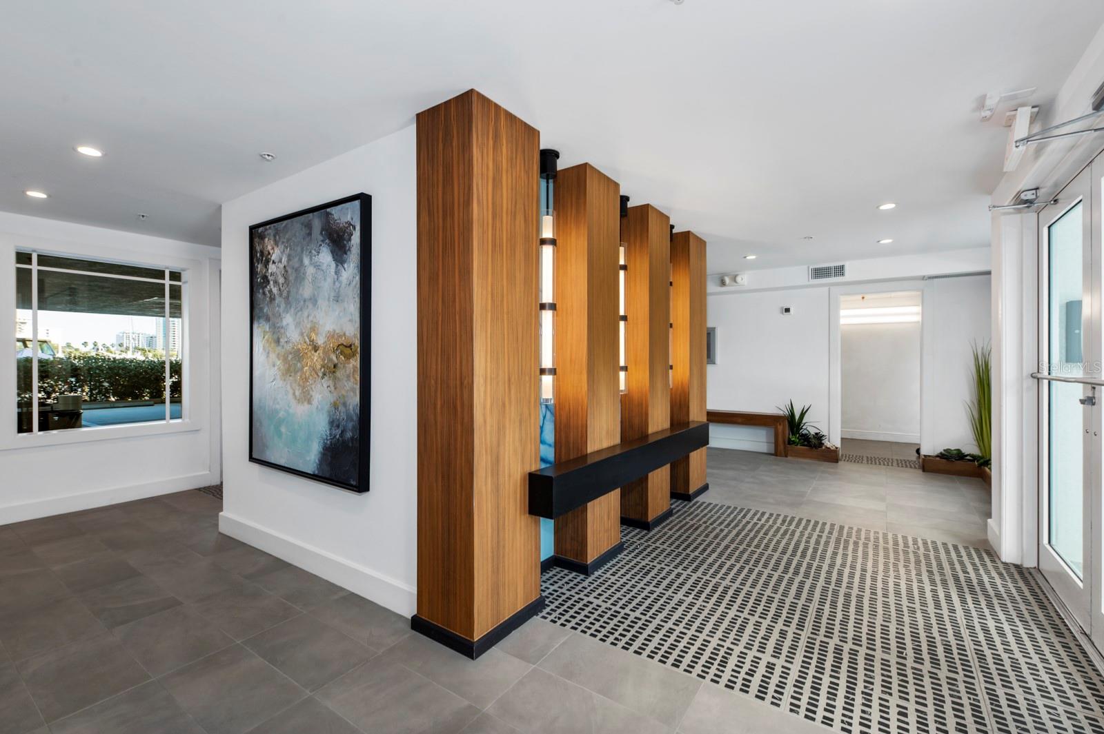 HARBOR VIEW ON GOLDEN GATE POINT - Residential