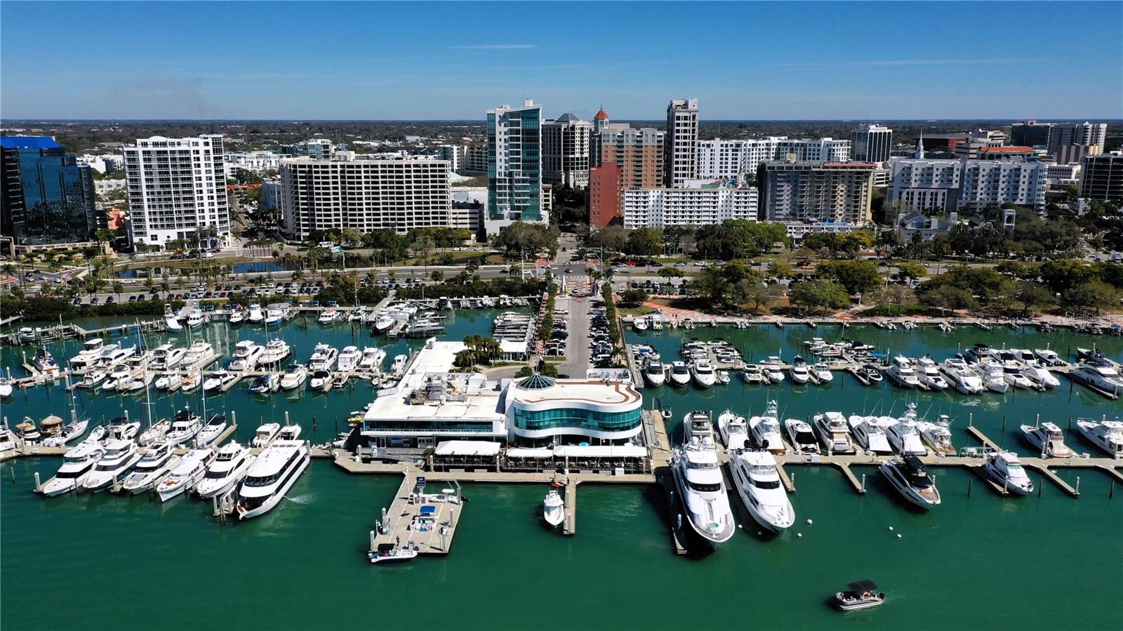 HARBOR VIEW ON GOLDEN GATE POINT - Residential