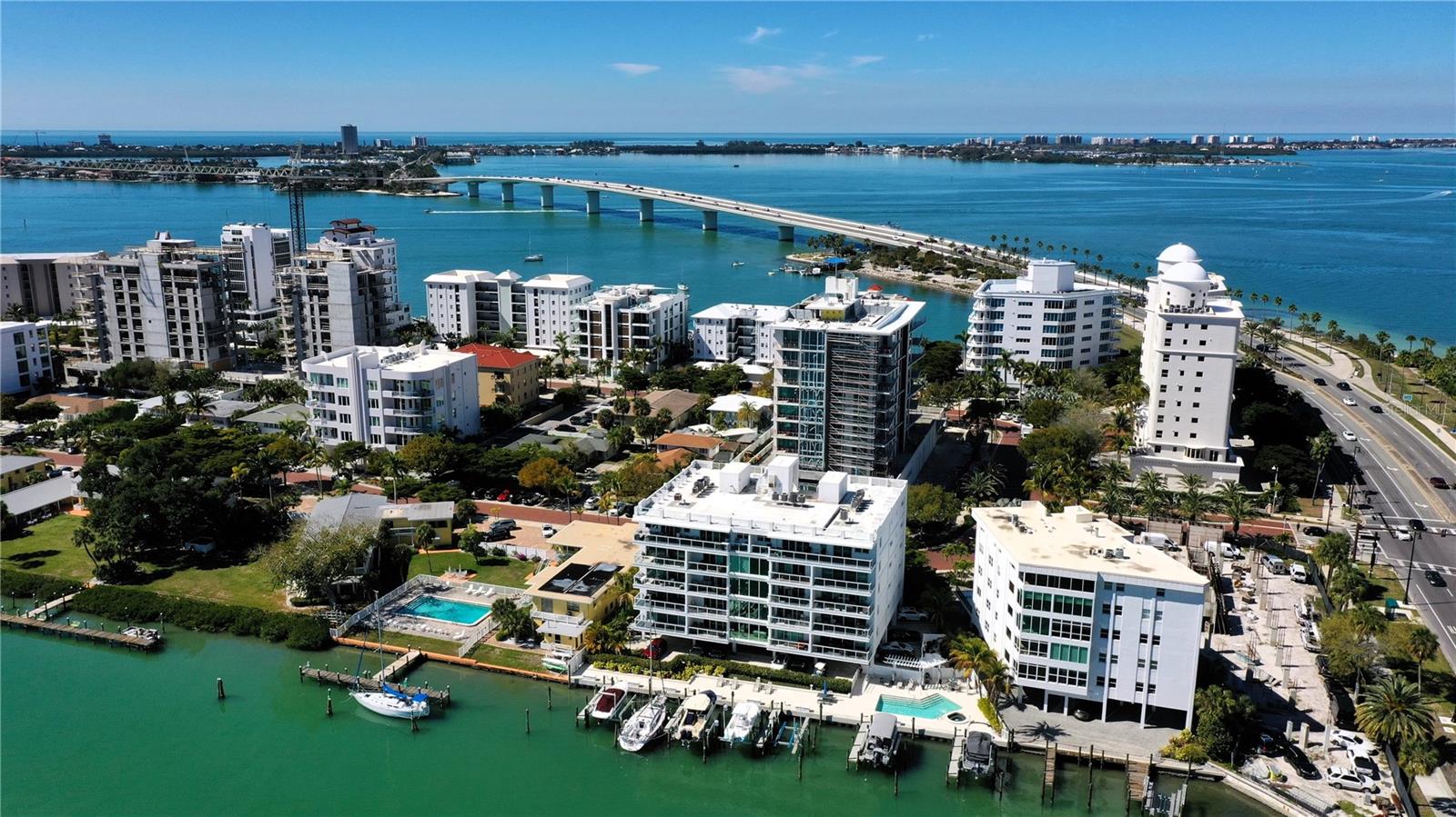 HARBOR VIEW ON GOLDEN GATE POINT - Residential