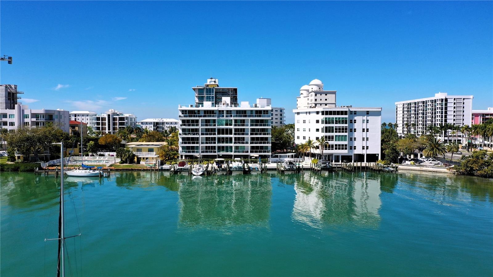 HARBOR VIEW ON GOLDEN GATE POINT - Residential