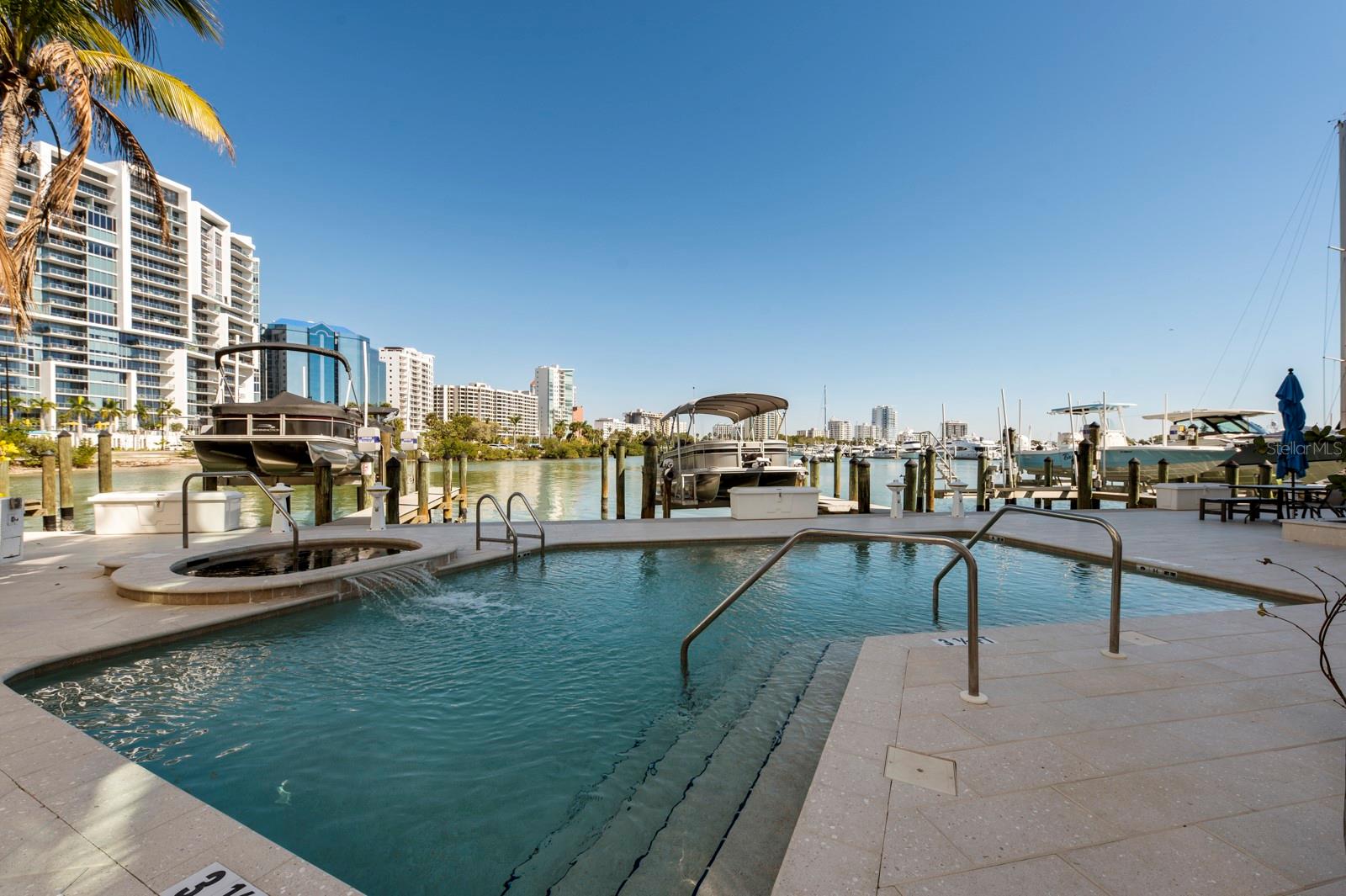 HARBOR VIEW ON GOLDEN GATE POINT - Residential