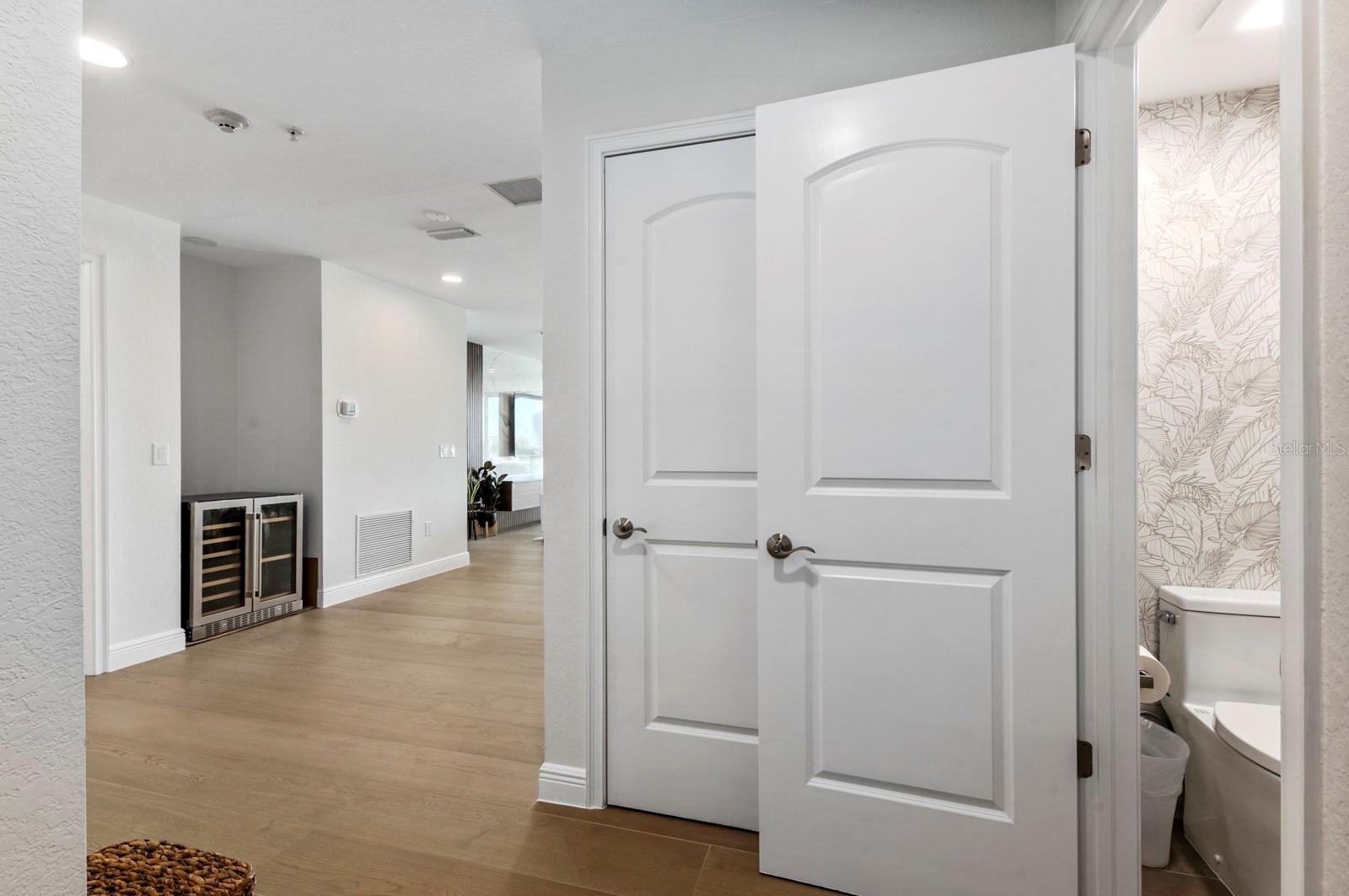 HARBOR VIEW ON GOLDEN GATE POINT - Residential