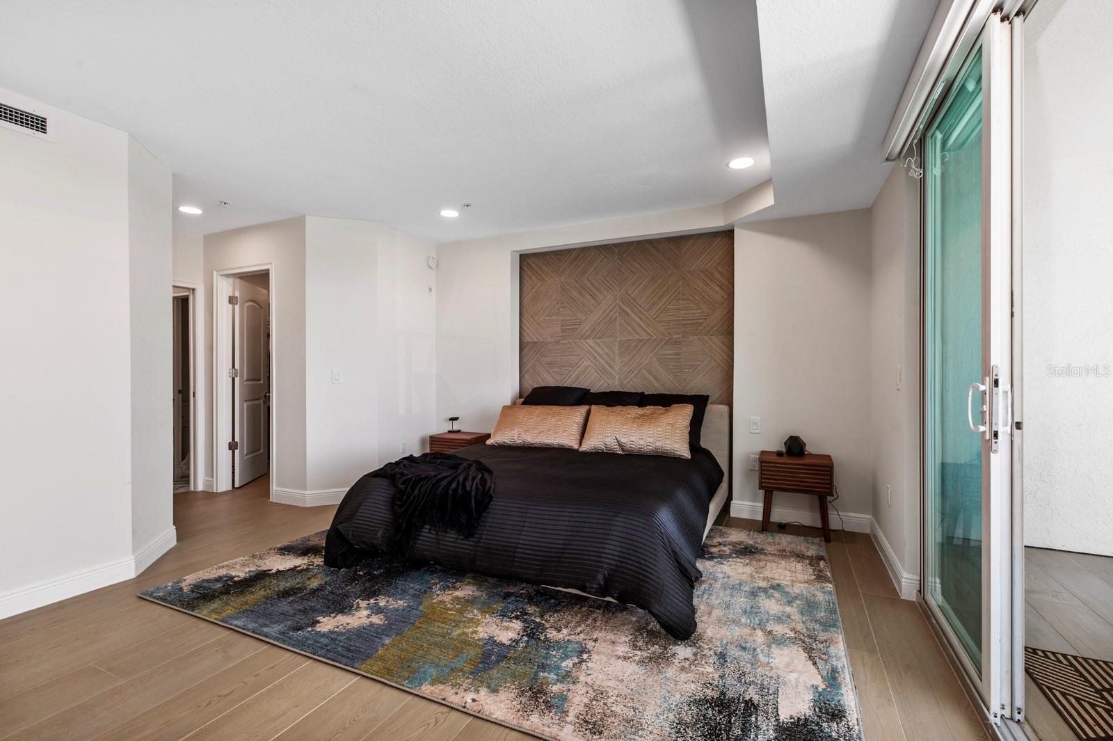 HARBOR VIEW ON GOLDEN GATE POINT - Residential