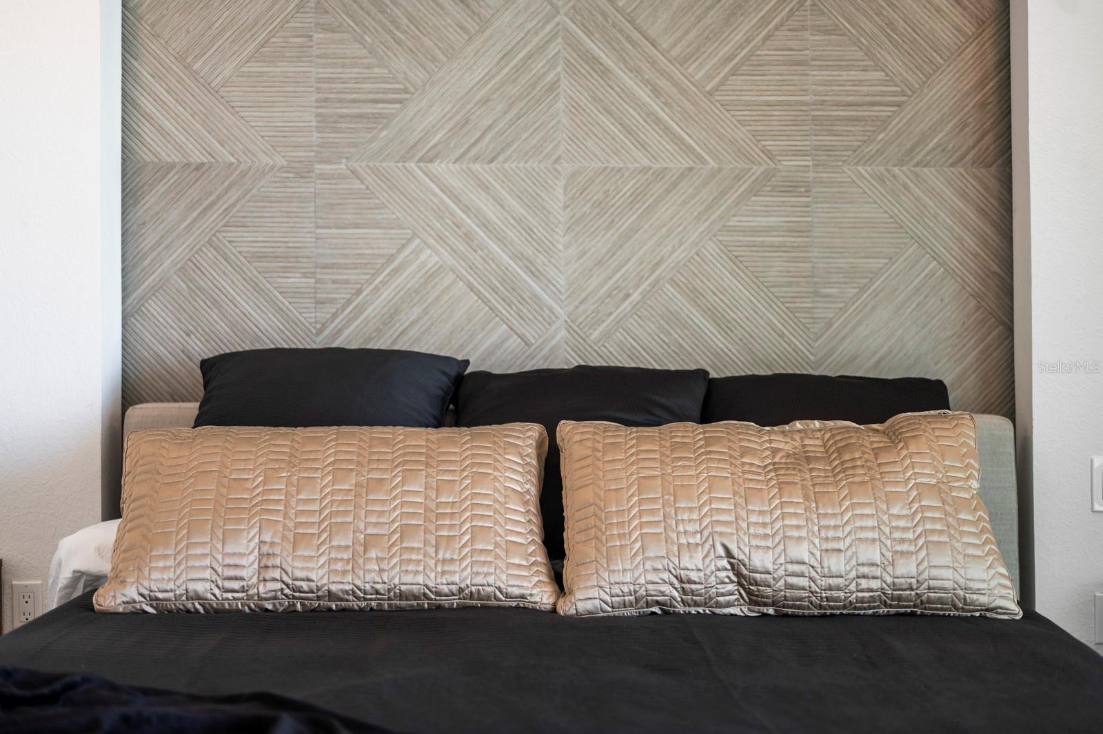 HARBOR VIEW ON GOLDEN GATE POINT - Residential