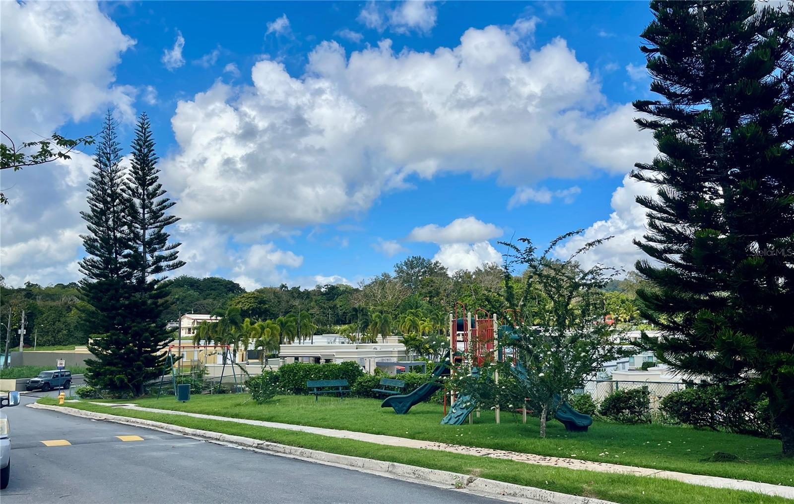 VILLA MERCEDES HOA - Residential