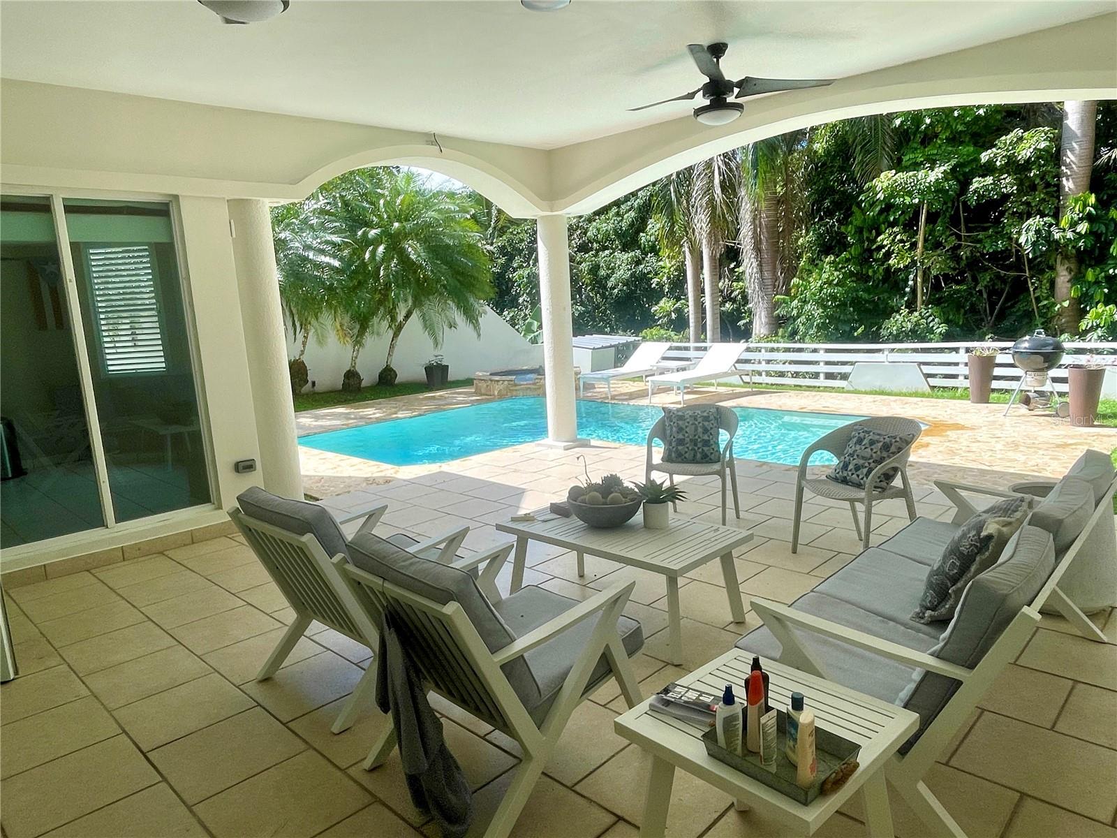 VILLA MERCEDES HOA - Residential