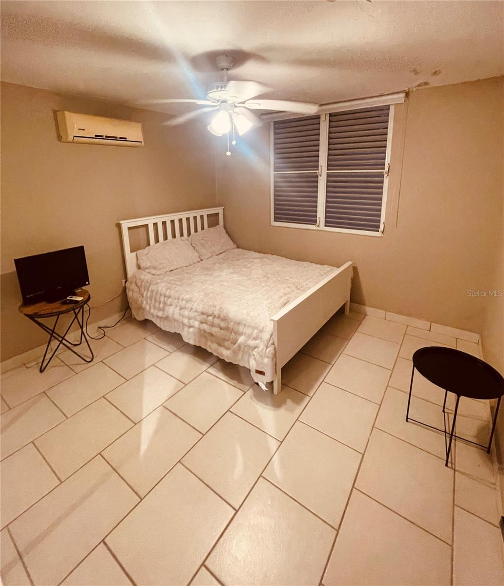 VILLA MERCEDES HOA - Residential