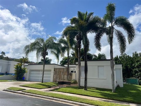 4 STREET STREET D-9 GUAYNABO  00969