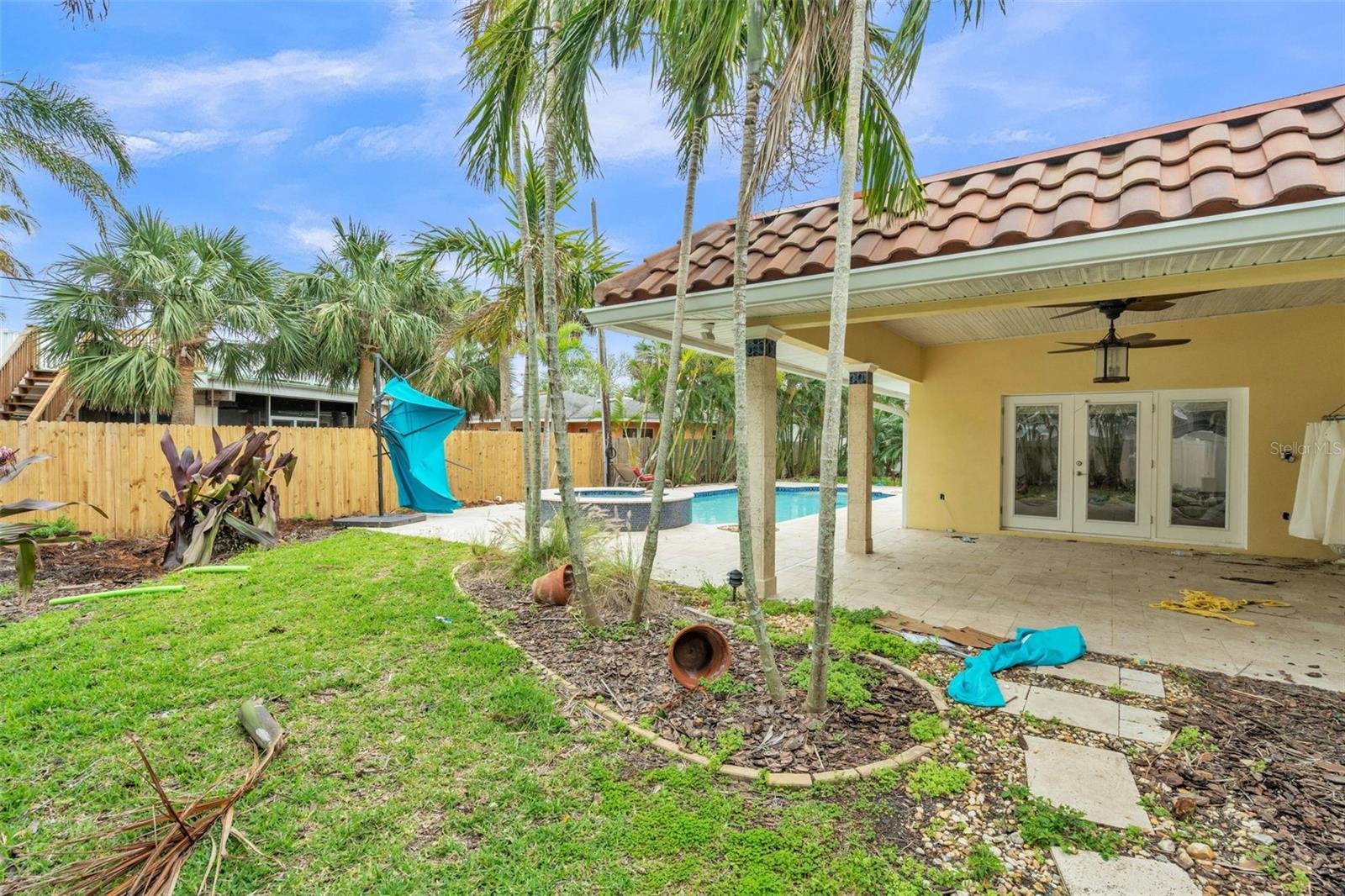 CARLOUEL SUB - Residential