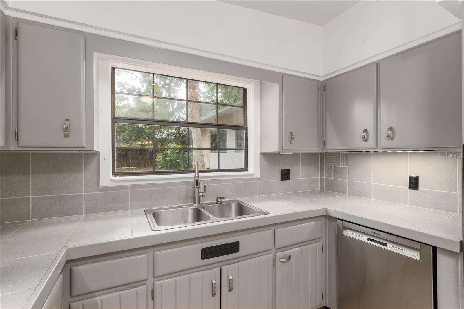 IDYLWILD SOUTH-ADDITION -SERENOLA - Residential