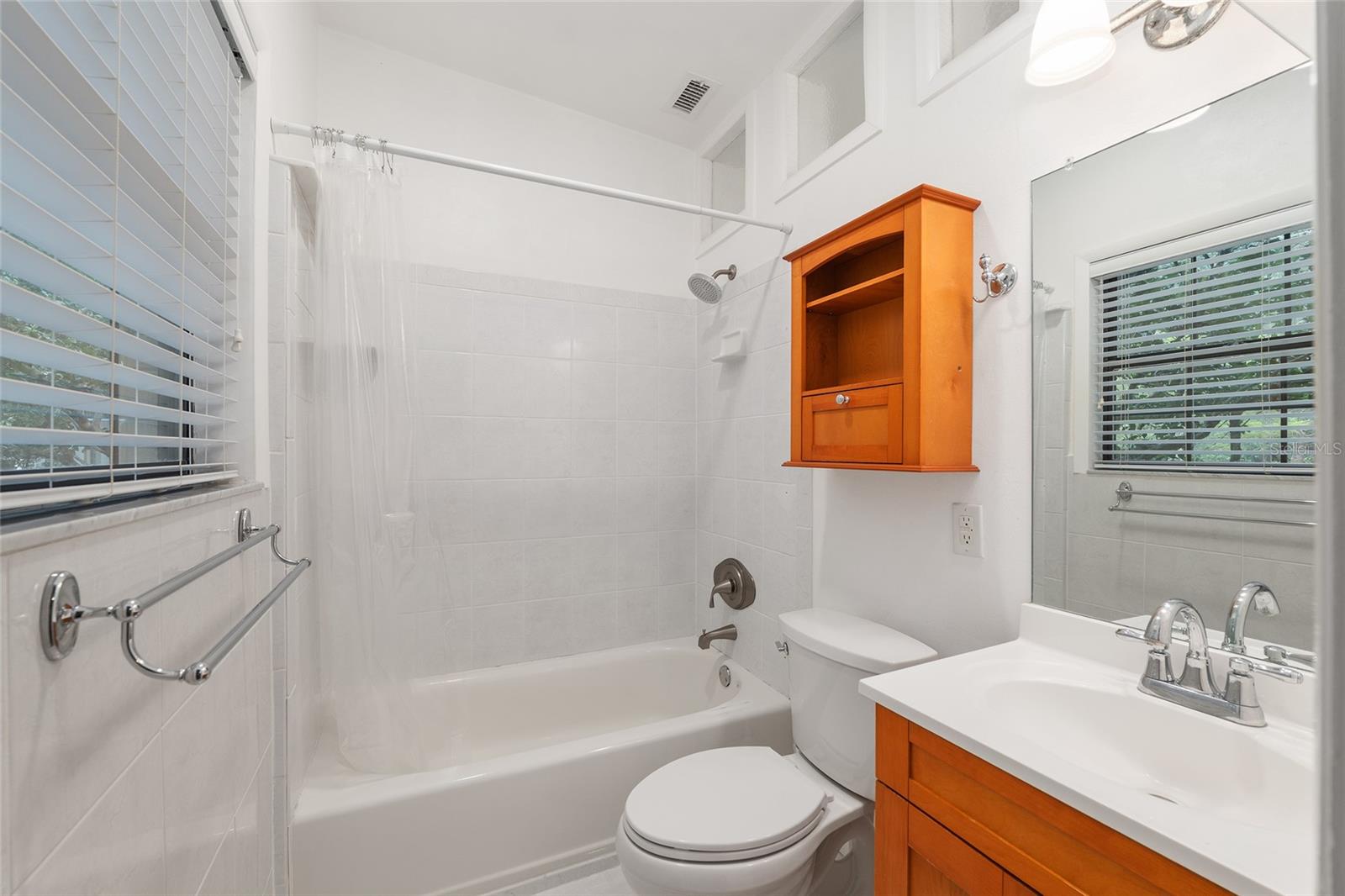 IDYLWILD SOUTH-ADDITION -SERENOLA - Residential