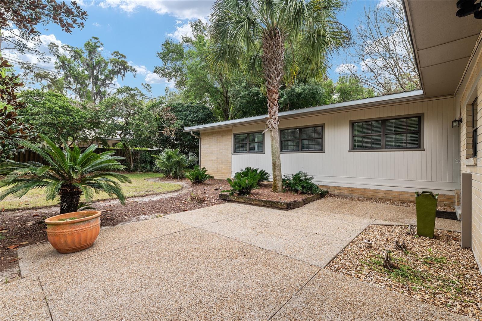 IDYLWILD SOUTH-ADDITION -SERENOLA - Residential