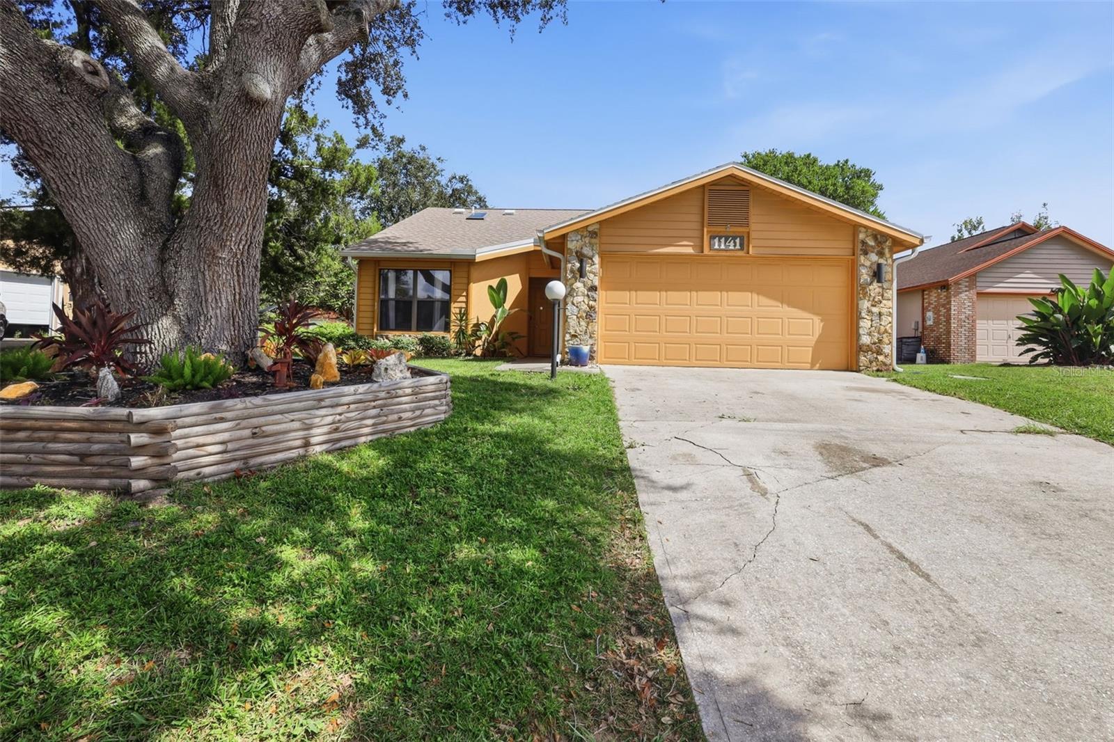 1141 SOUTHAMPTON DRIVE