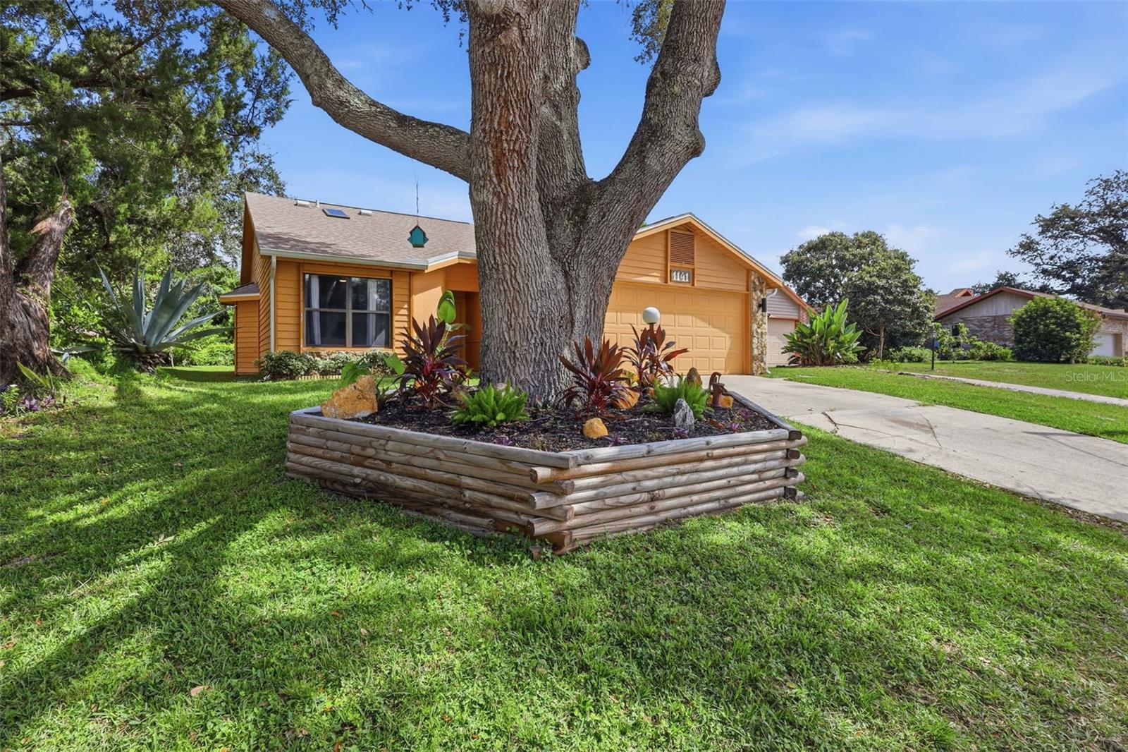 1141 SOUTHAMPTON DRIVE