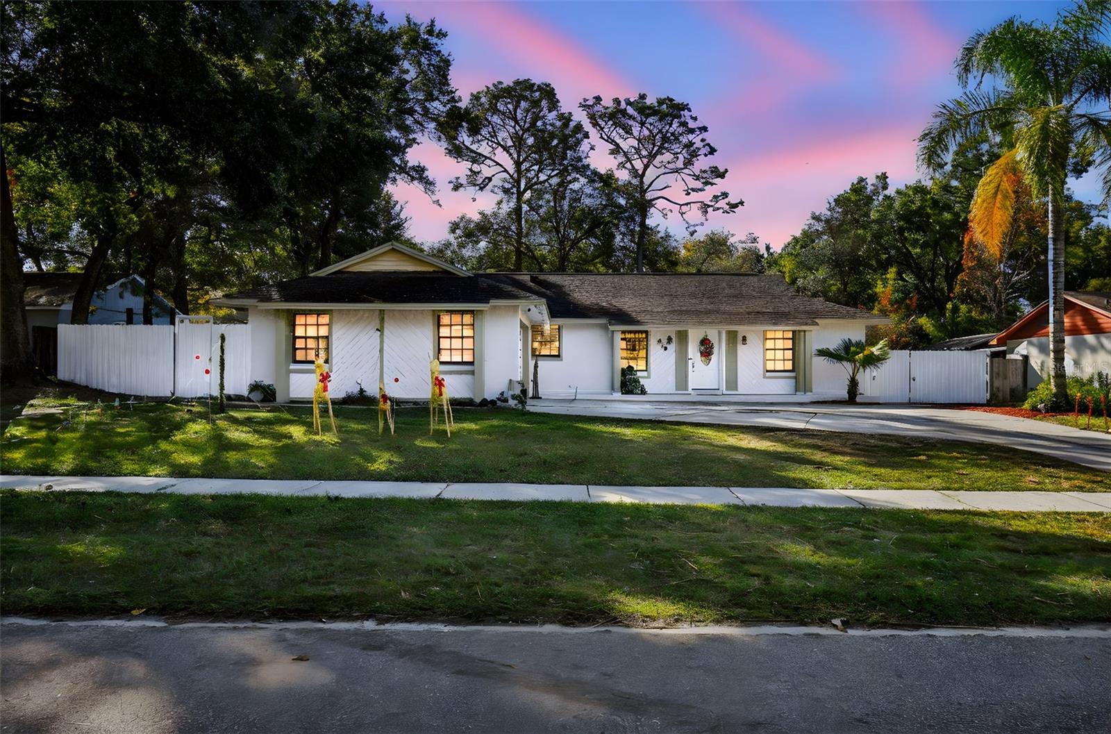 ROLLING OAKS - Residential