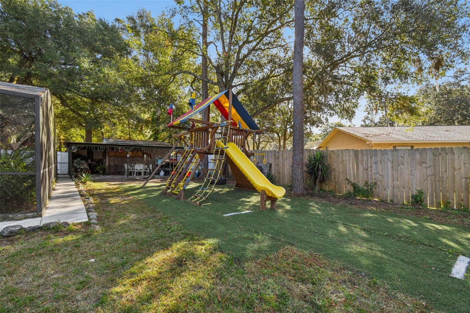 ROLLING OAKS - Residential