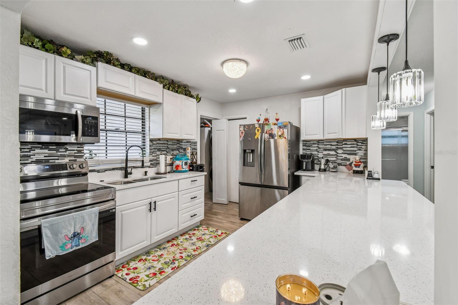 ROLLING OAKS - Residential