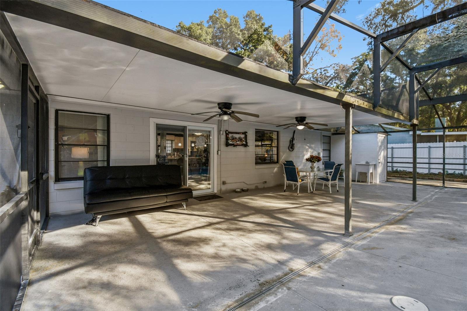 ROLLING OAKS - Residential