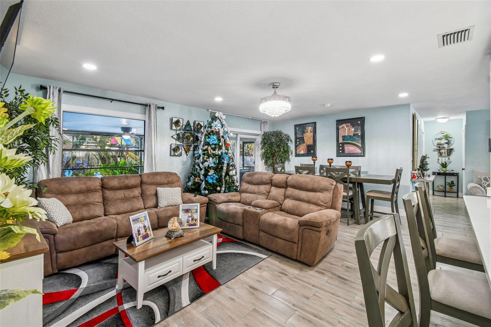 ROLLING OAKS - Residential