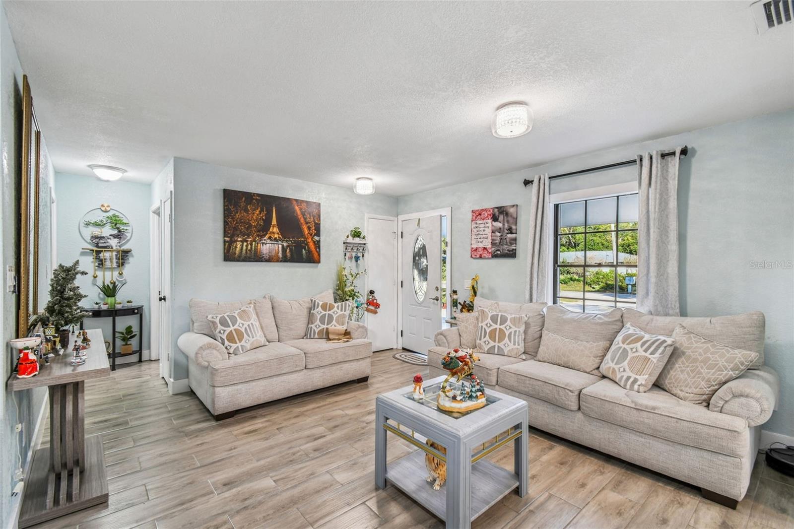 ROLLING OAKS - Residential