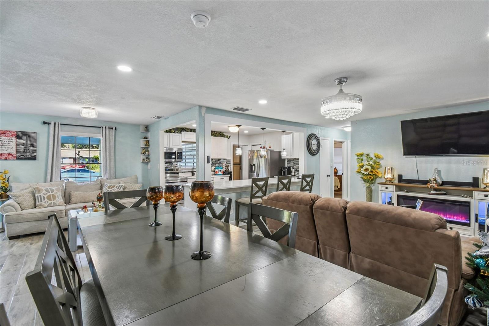 ROLLING OAKS - Residential