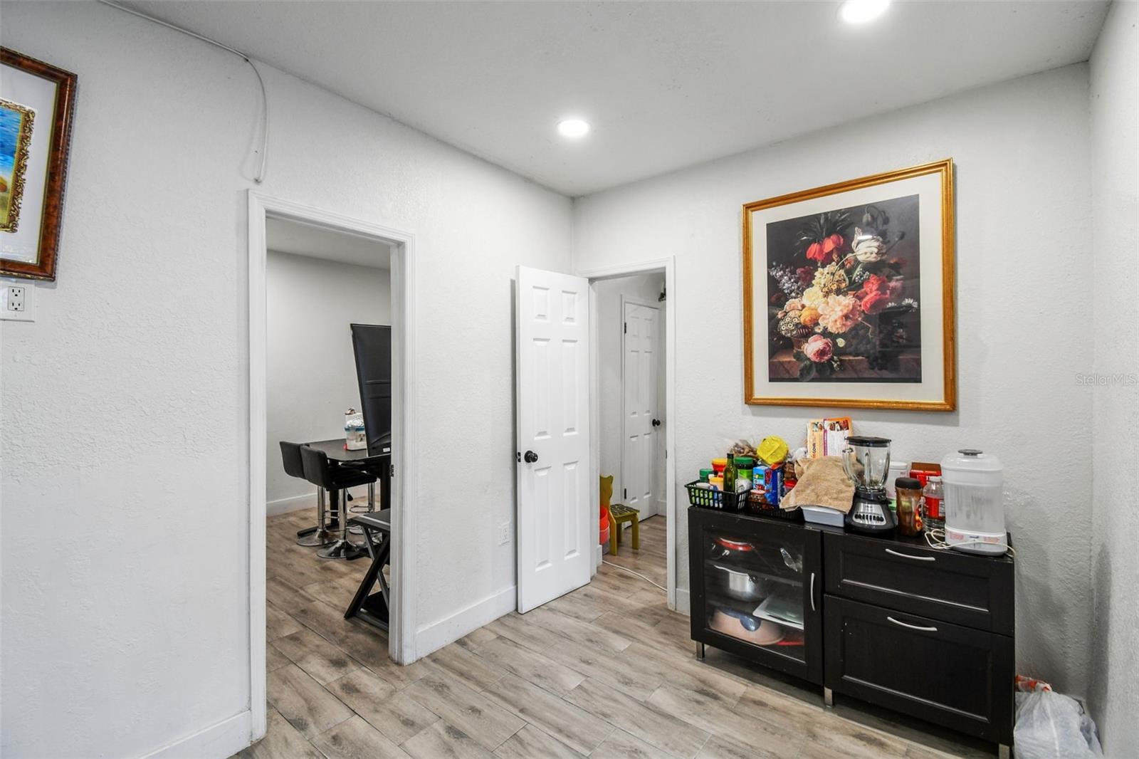 ROLLING OAKS - Residential