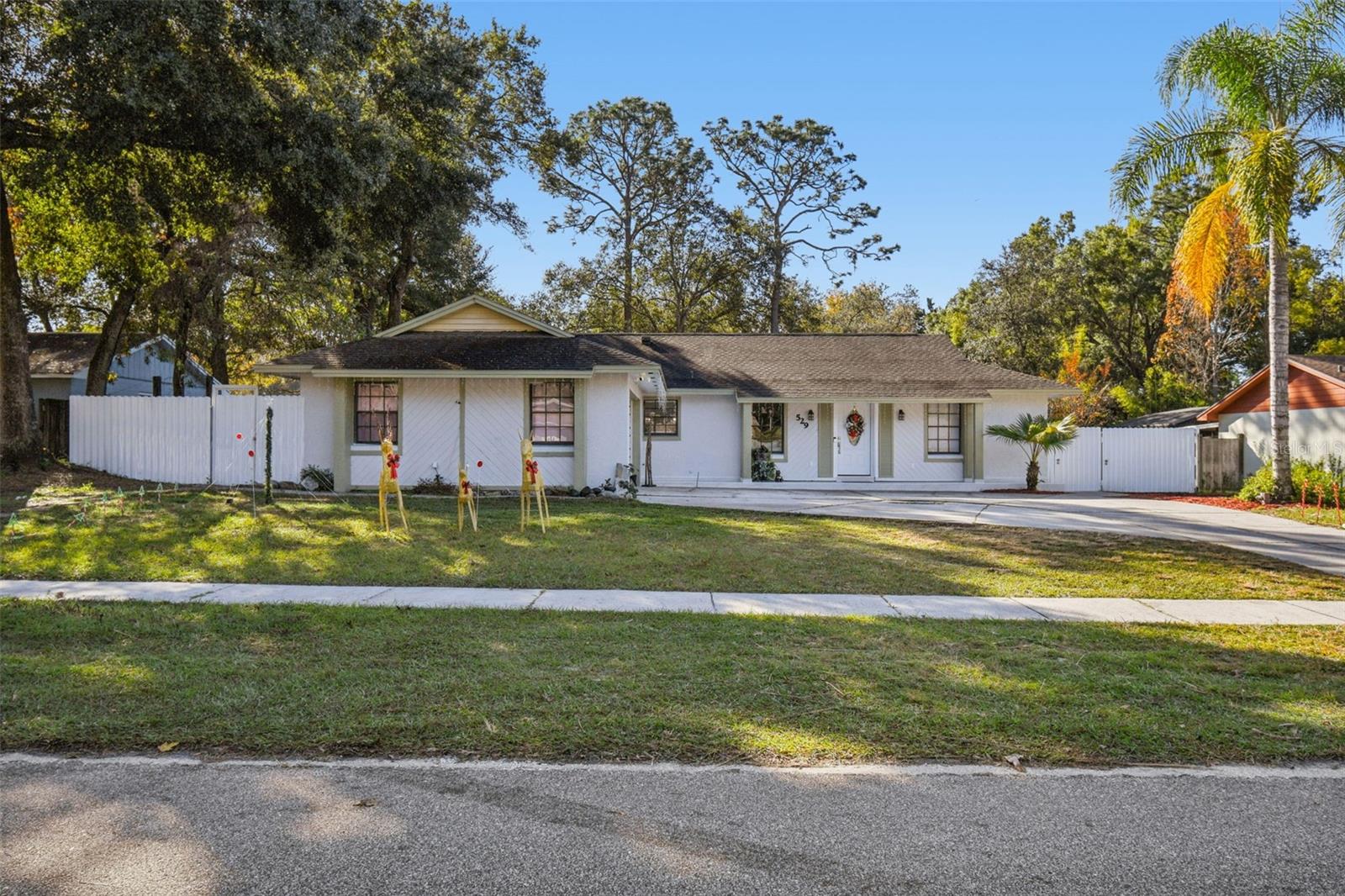ROLLING OAKS - Residential