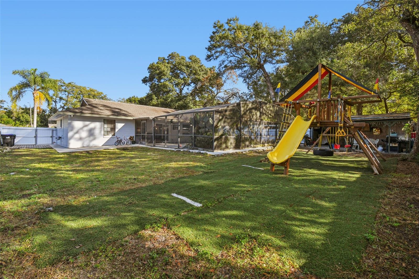 ROLLING OAKS - Residential