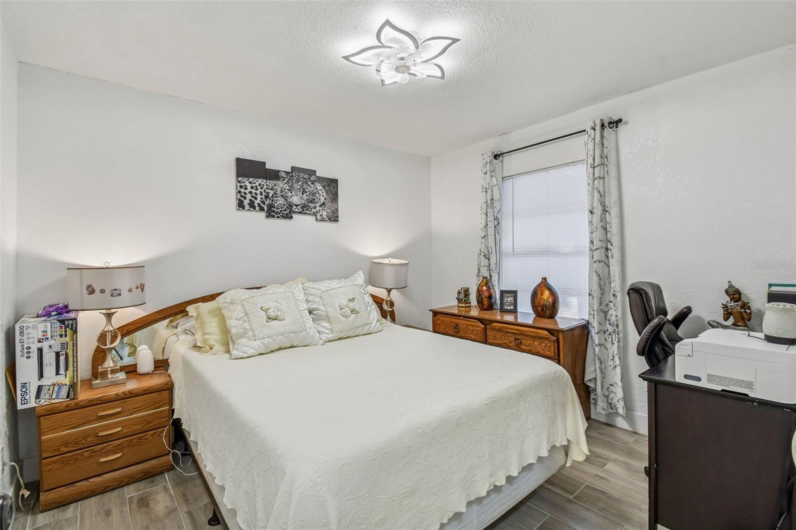 ROLLING OAKS - Residential