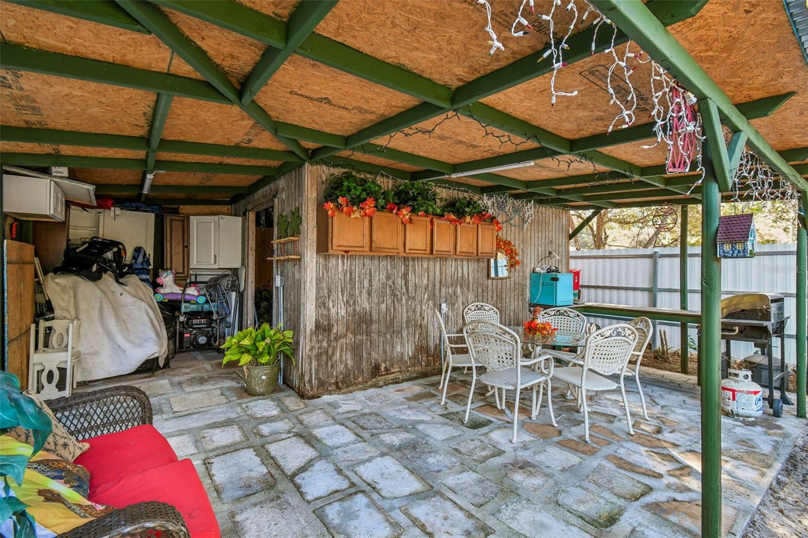 ROLLING OAKS - Residential