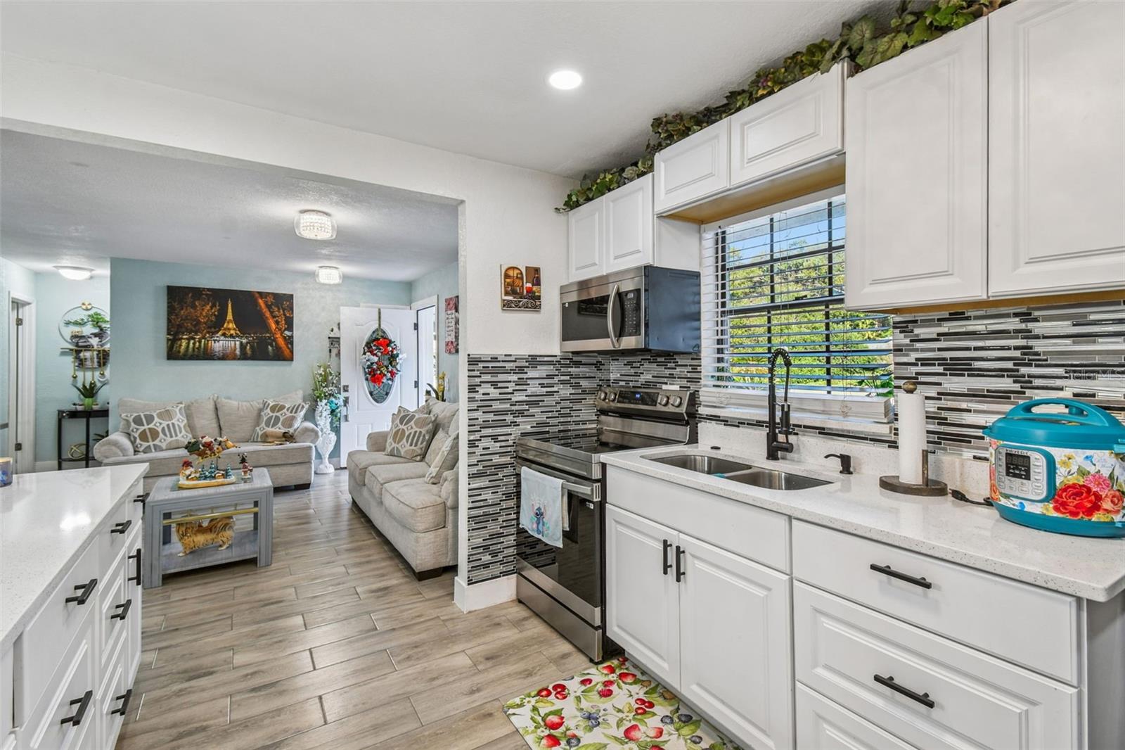 ROLLING OAKS - Residential