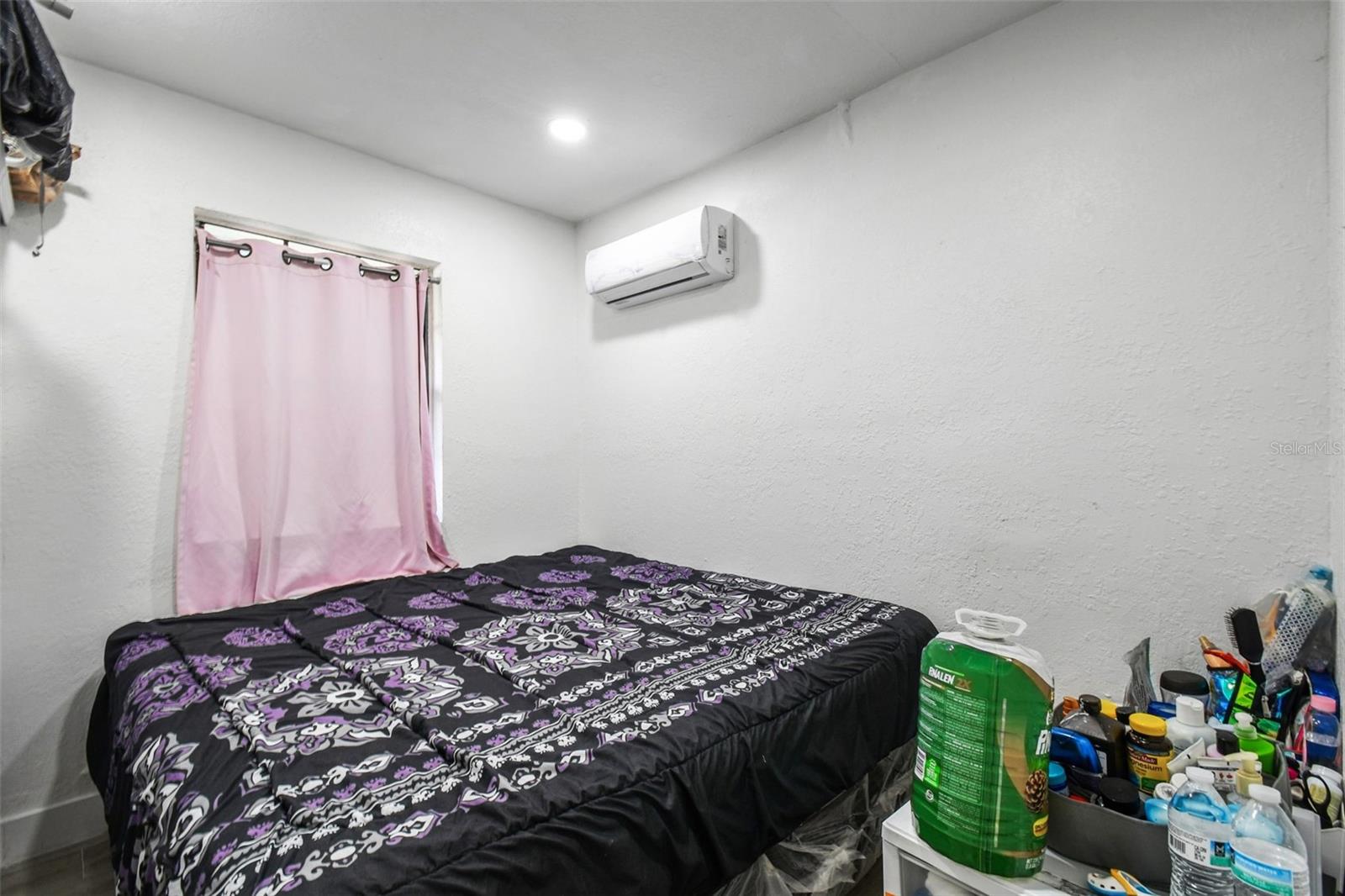 ROLLING OAKS - Residential