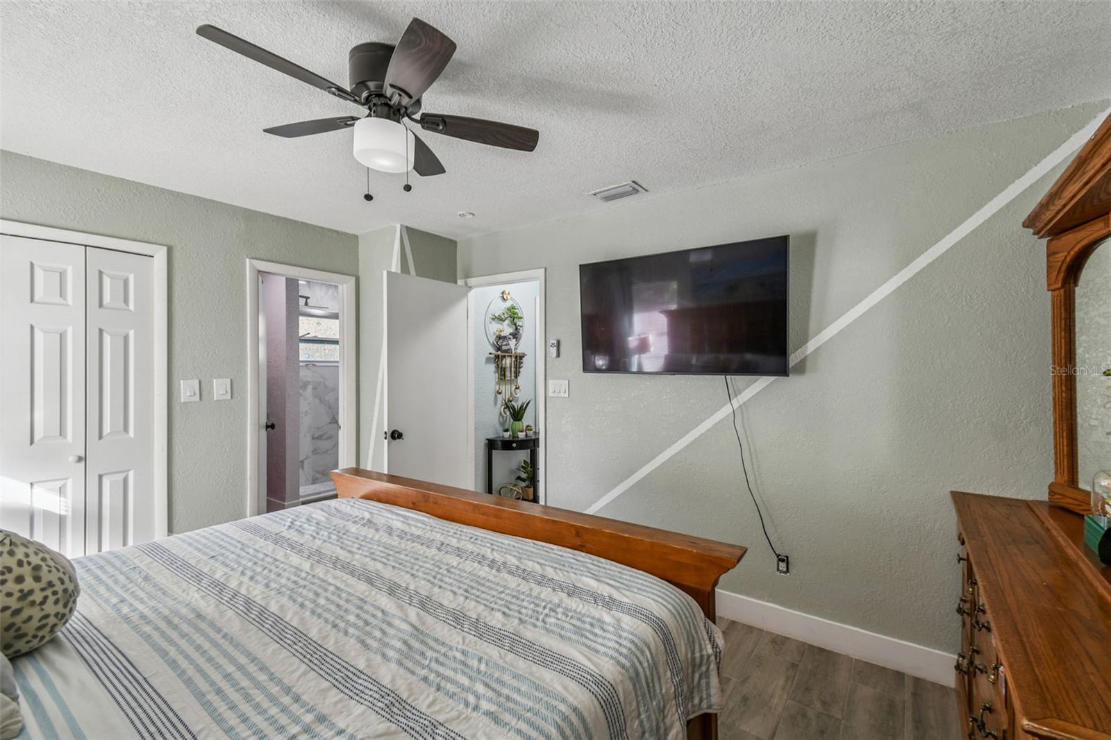 ROLLING OAKS - Residential