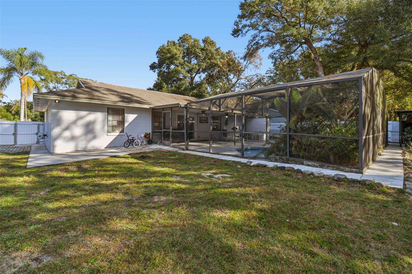 ROLLING OAKS - Residential