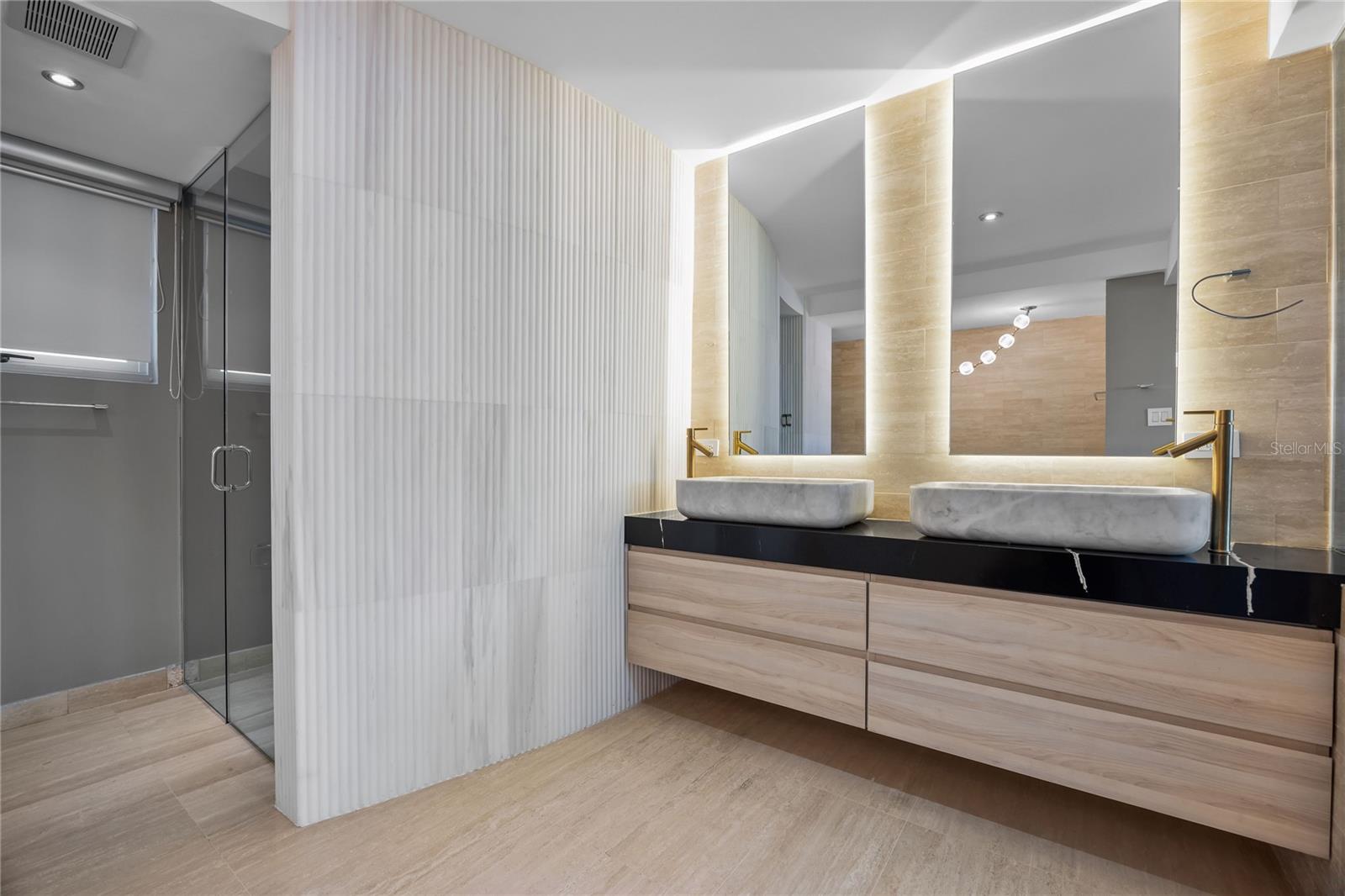 CONDOMINIO MIRSONIA - Residential