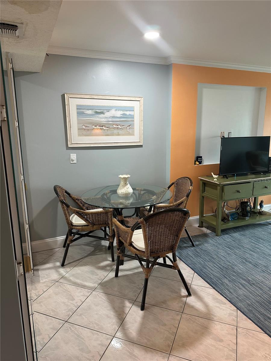 BEACH HARBOR CLUB - Residential Lease